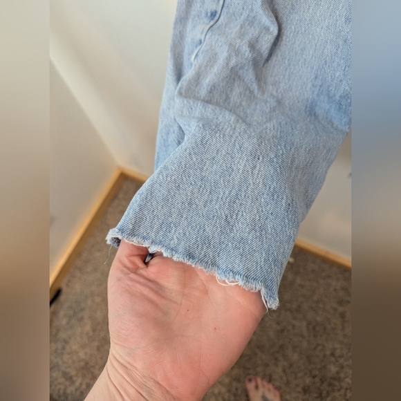 Zara Raw Hemmed Straight Leg Ankle Jeans, Sz 8 - Picture 2 of 5